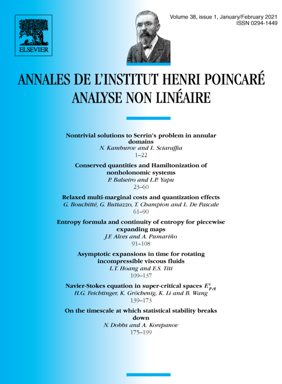 Relaxed multi-marginal costs and quantization effects cover